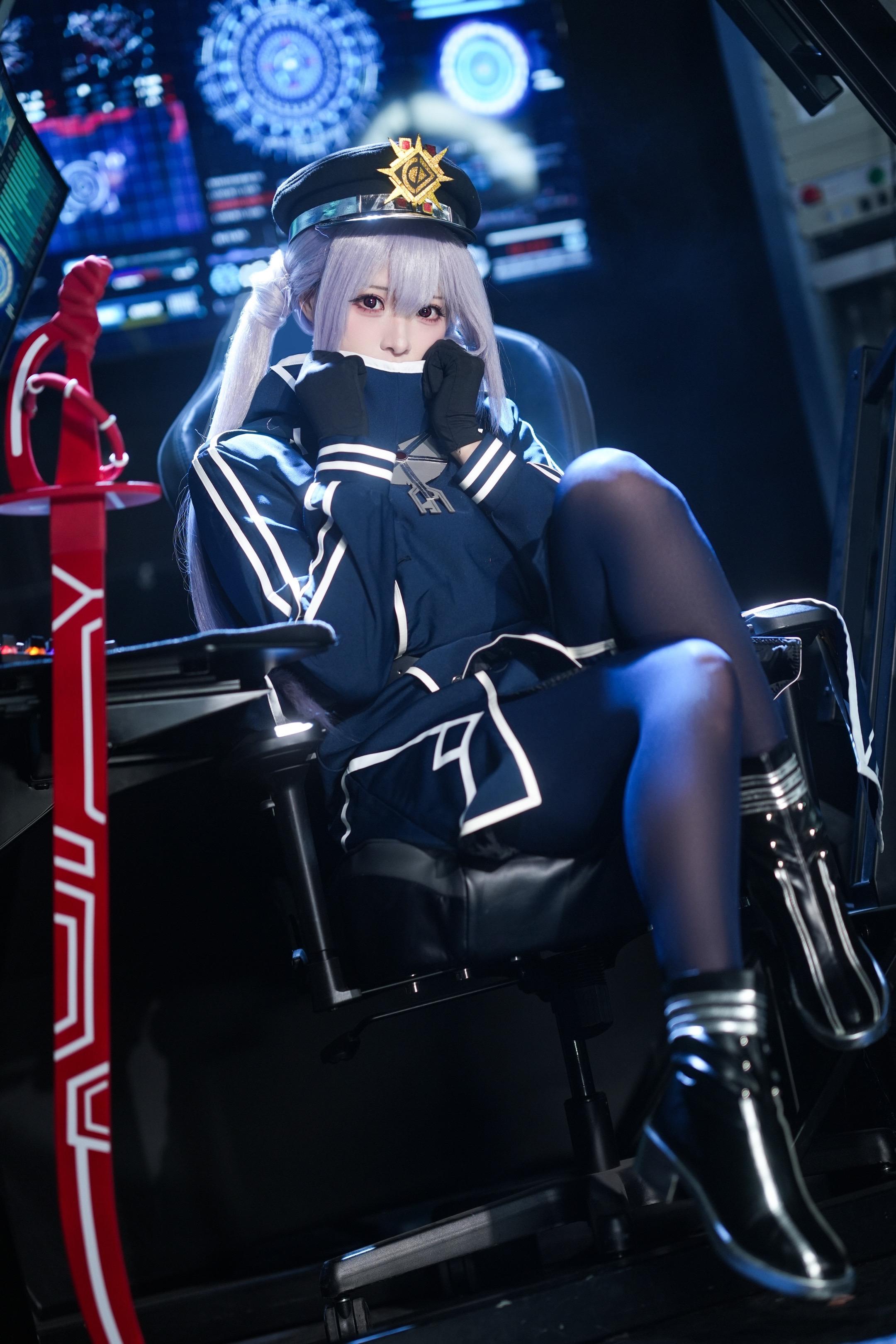 大佬们教教我，闪刀先手应该做什么🤔。闪刀姬 萝杰 Cosplay