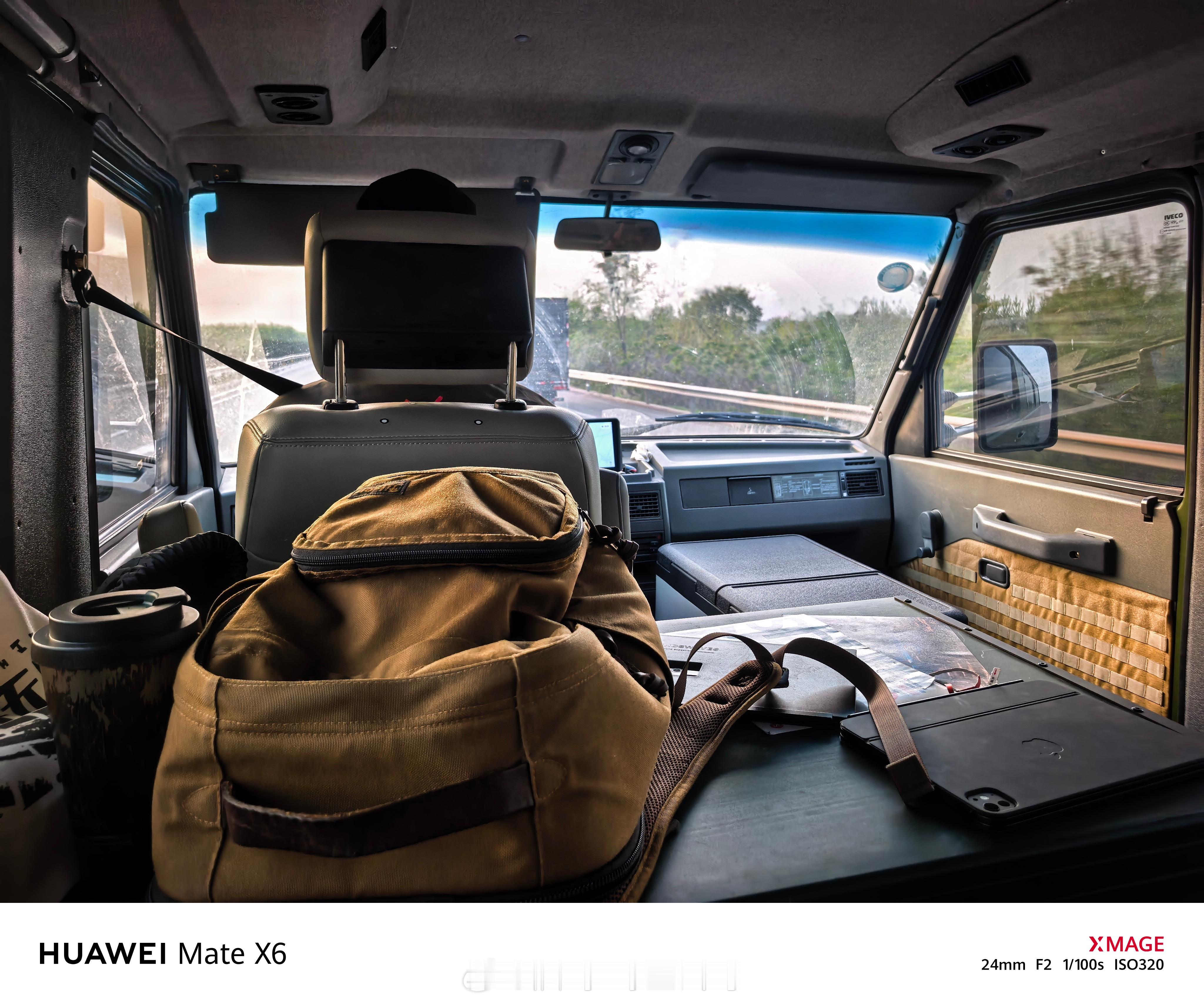 体验了下老蔡的末日战车，虽说很颠很吵，这就是越野人的移动快乐屋啊