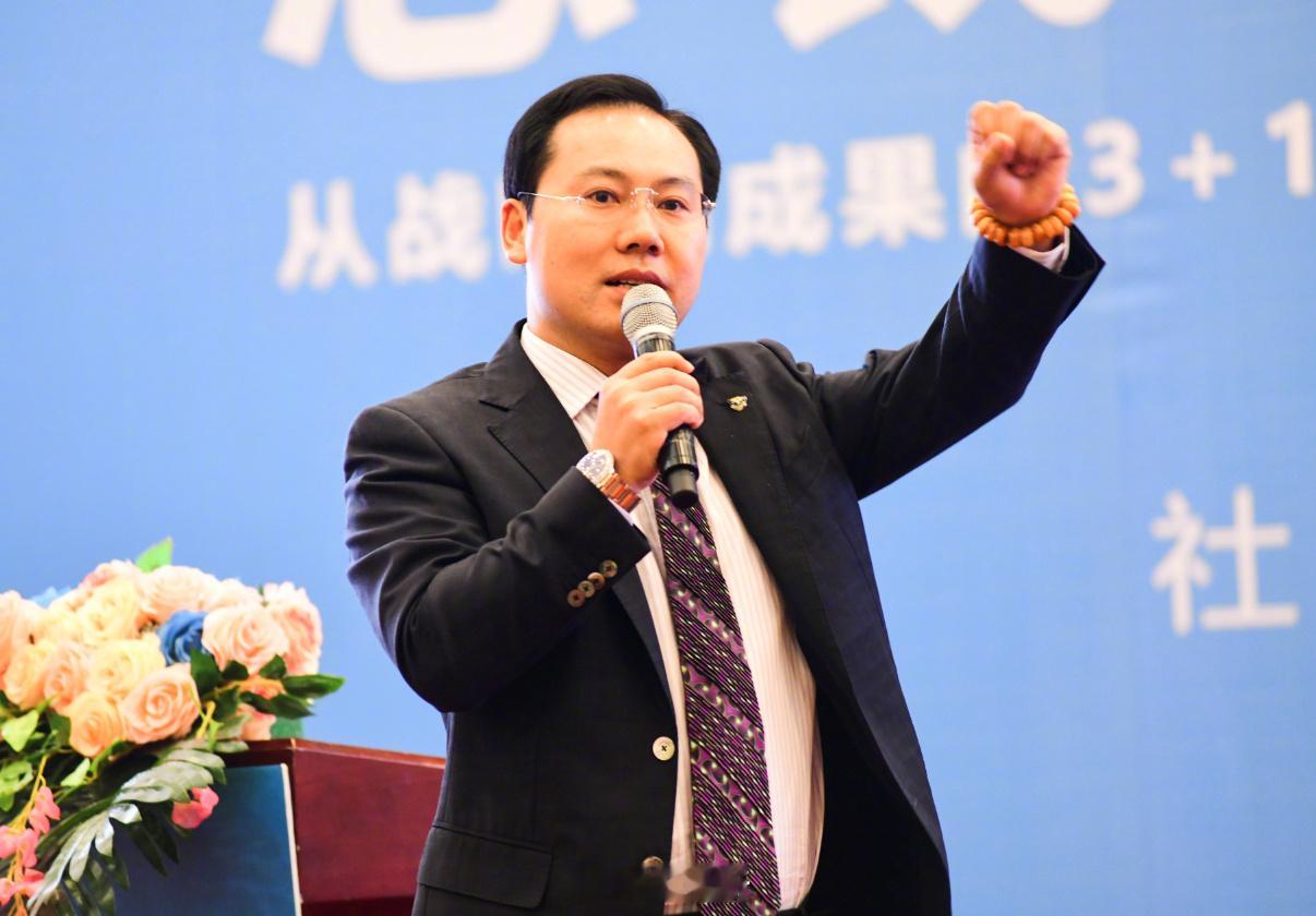 管理就是“四个管”和“八个理”：一、四管①人的行为：这是核心，人的行为直接影响了