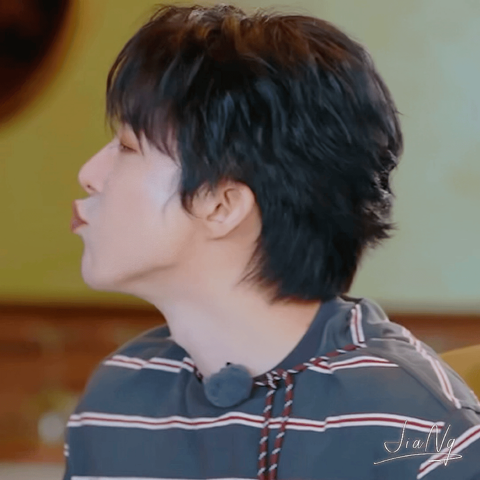 刘宇宁音乐缘计划｜刘宇宁可口可乐品牌代言人｜ 摩登兄弟[超话]老大，你知道自己撅