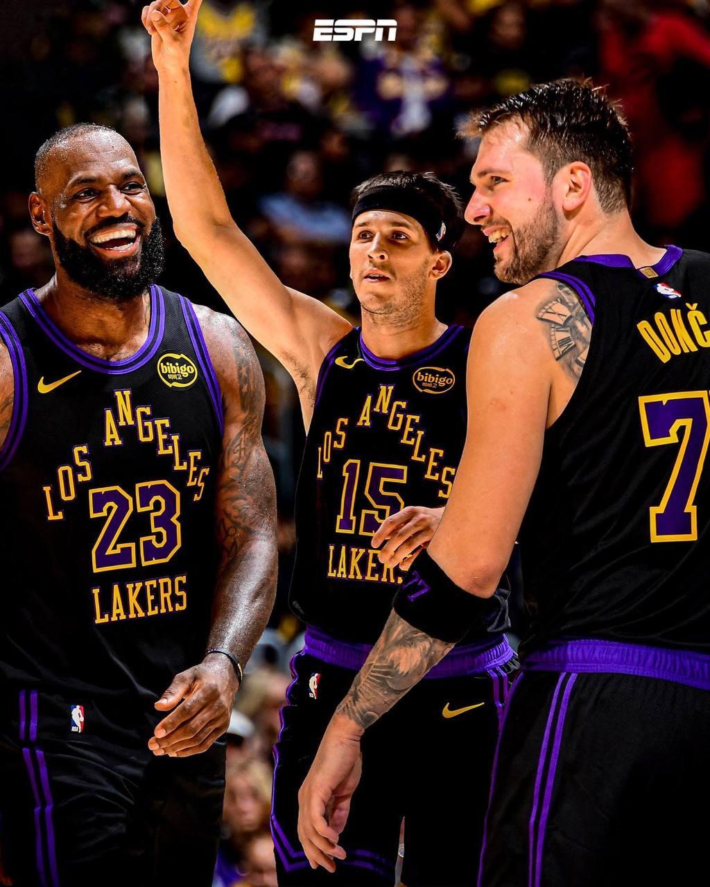 从来就不用担心詹姆斯回来后，会抢了 东契奇 和 里夫斯 的球权。因为他早在 3 