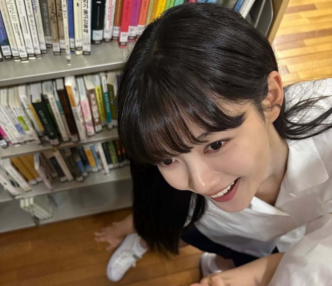 金裕贞 251106➠ins更新 @ you_r_love: 今晚6点，亲爱的x