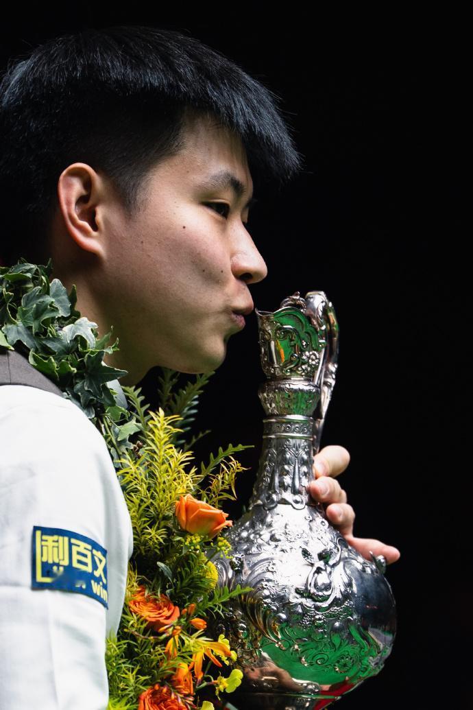 斯诺克：2026香港世界大奖赛赵心童夺冠！

北京时间2月8日，2026香港世界