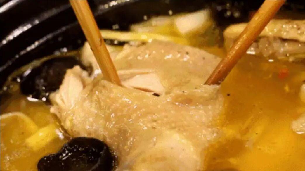 “冬至大如年”。无论是北方和南方，冬至都是一个十分重要的节日。
在浙江湖州德清，