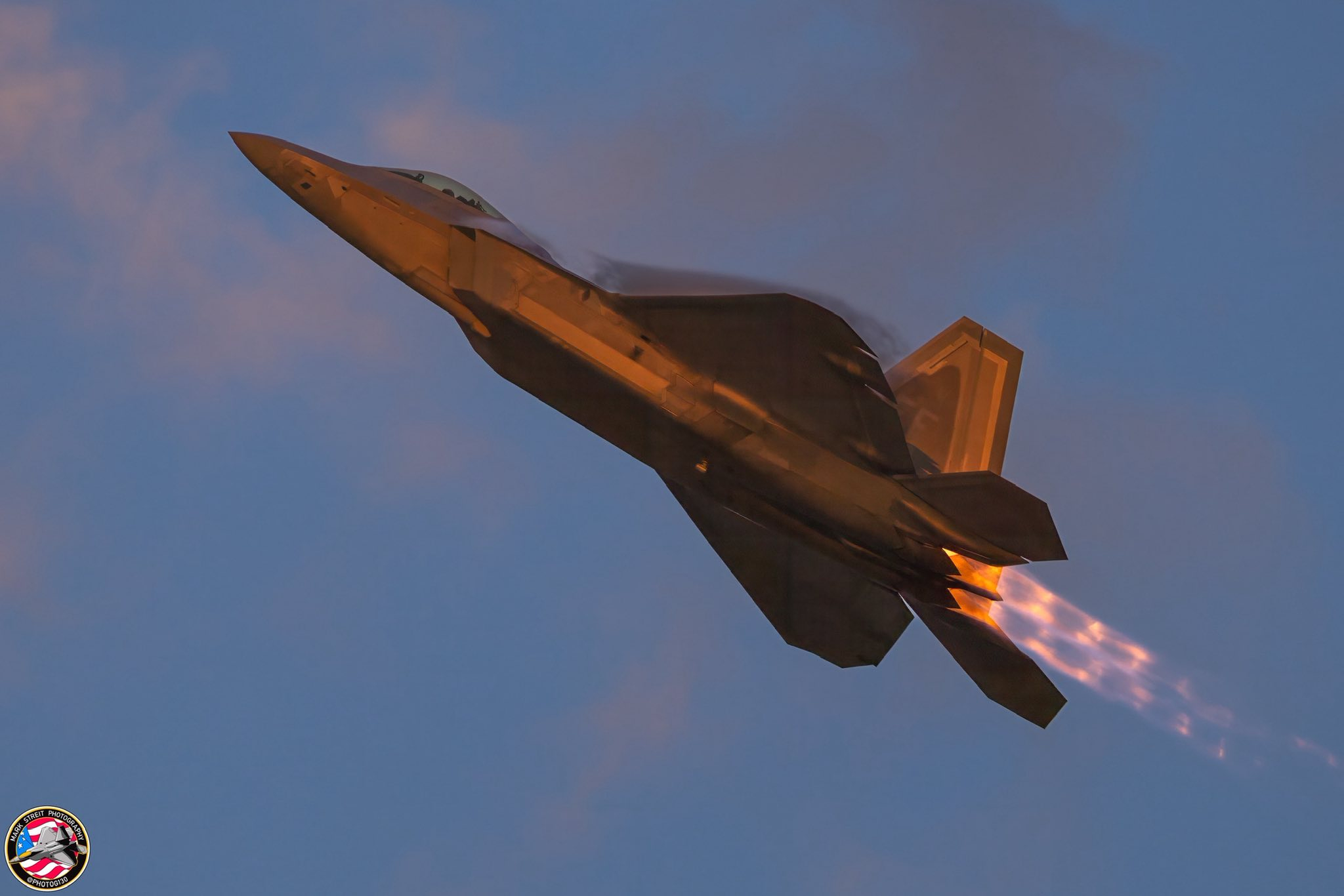 Mark Streit镜头下的F-22表演队 