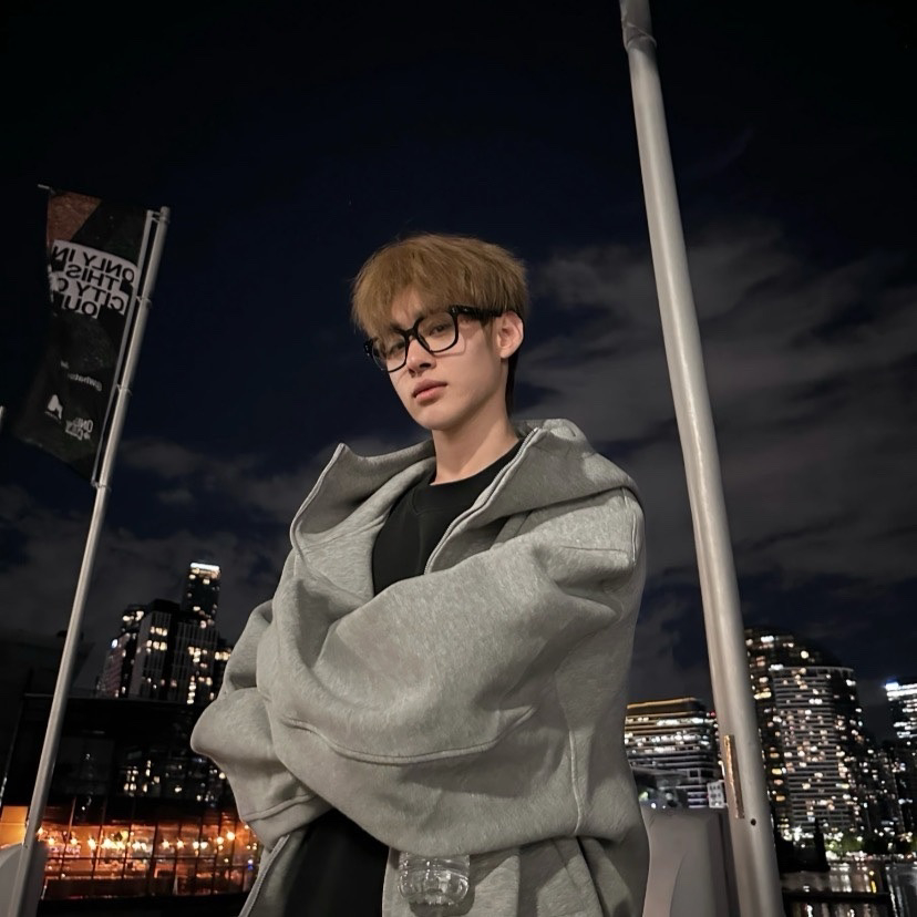 𝙎𝙃𝘼𝙍𝙀☘️男生头像｜微信头像 ​​​