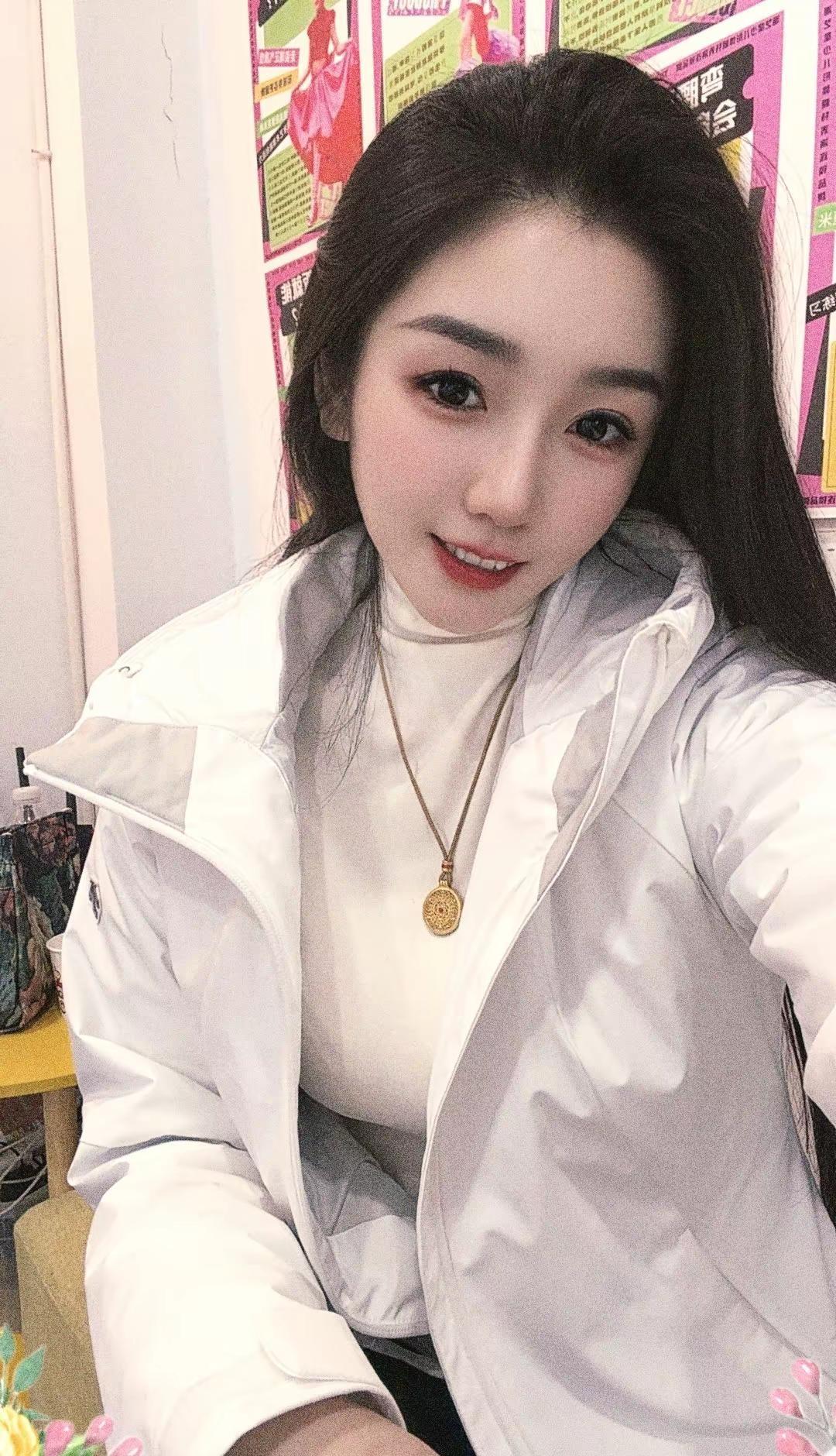 今年好好干 争取多喝几顿好酒 也尝尝微醺里的温柔