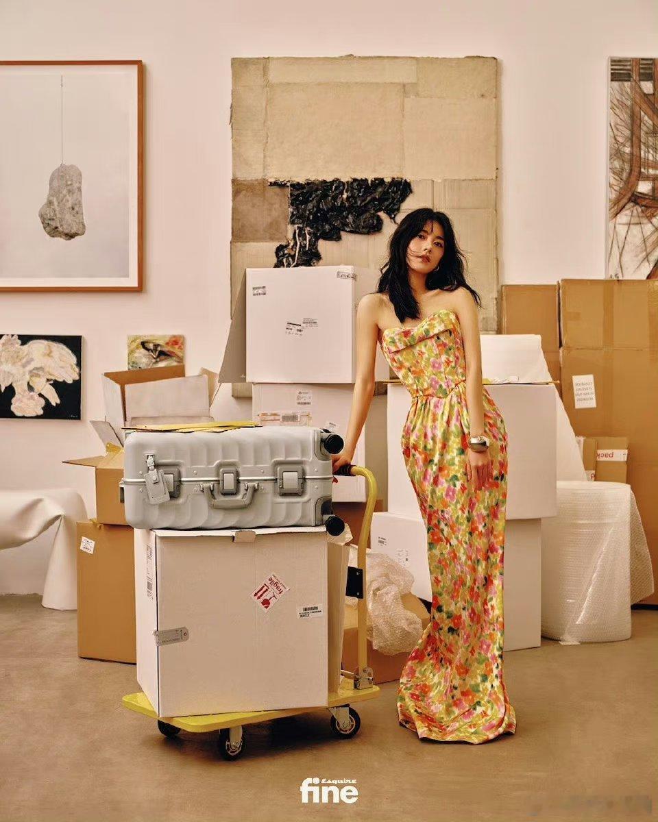 感觉这一次赵今麦的杂志这样的风格选择真的很适合她[彩虹屁][彩虹屁][彩虹屁]彩