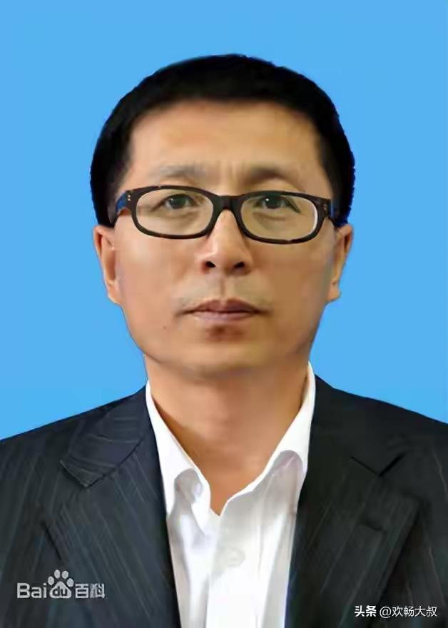 佳木斯市职教集团，书记闫向军被查，曾任佳木斯市2个区的区长

闫向军，1971 