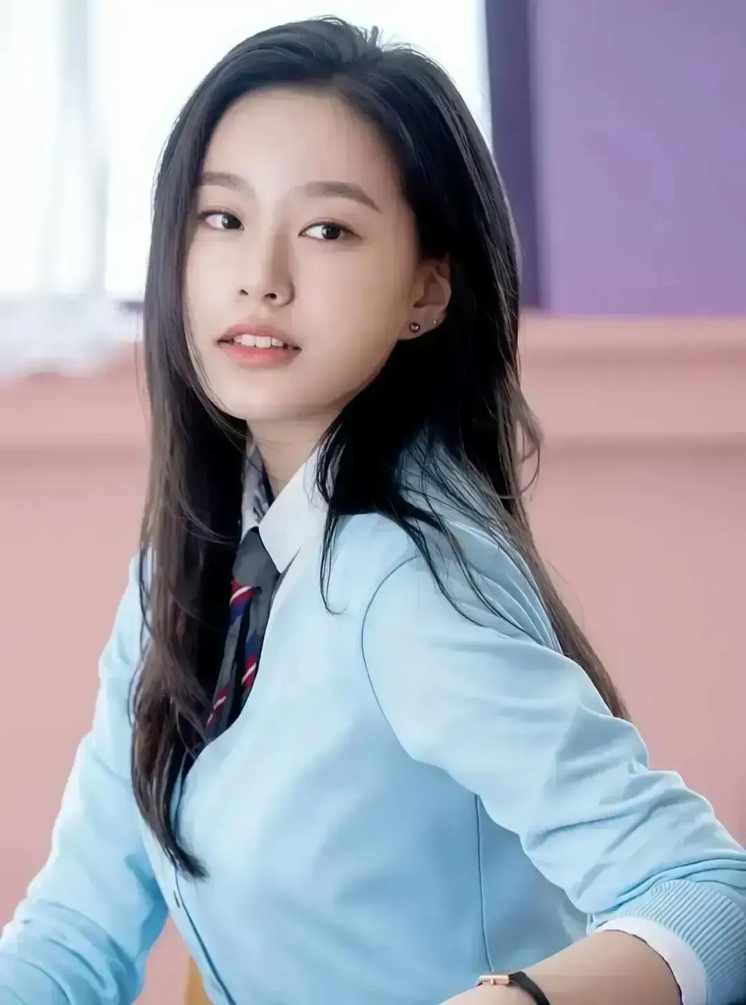 朴柔娜三部剧被翻出来集体封神。
我昨晚刷到《衣袖红镶边》剪辑，又熬夜把成德任和君