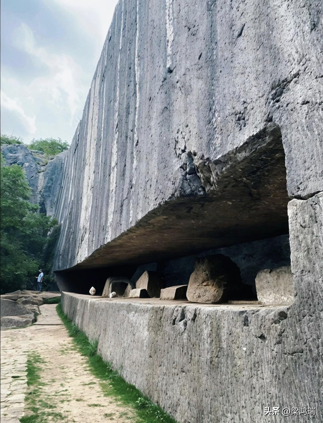 阳山碑材作为明朝初年一项极其宏大的工程，最终沦为“超级烂尾项目”，并非单一原因所