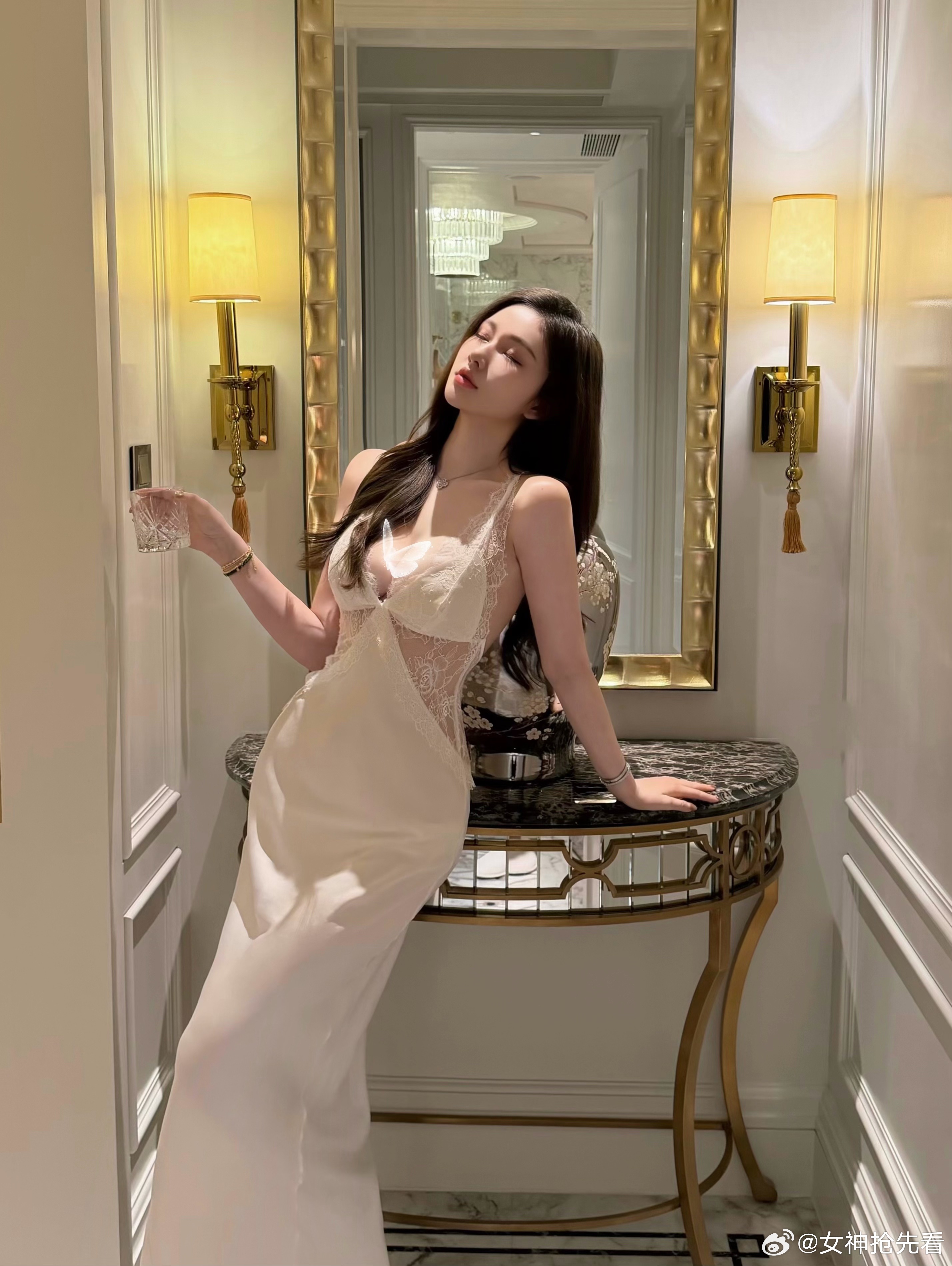 好看的小姐姐小姐姐抄送      