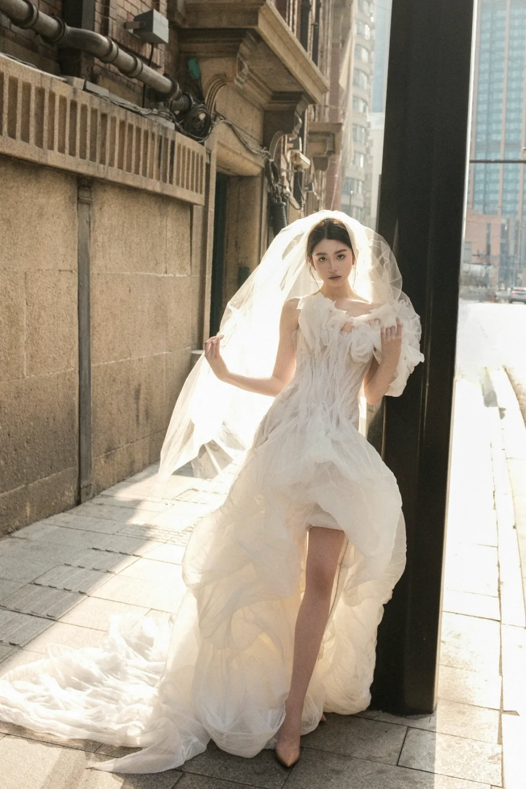 给徐如蓝4月拍的一组单人轻婚纱写真