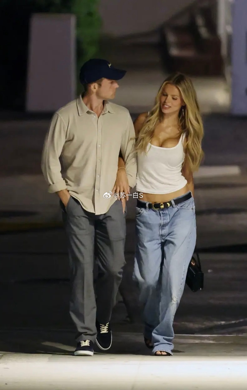 Brooks Nader的新约会对象是男演员Taron Egerton（代表作《