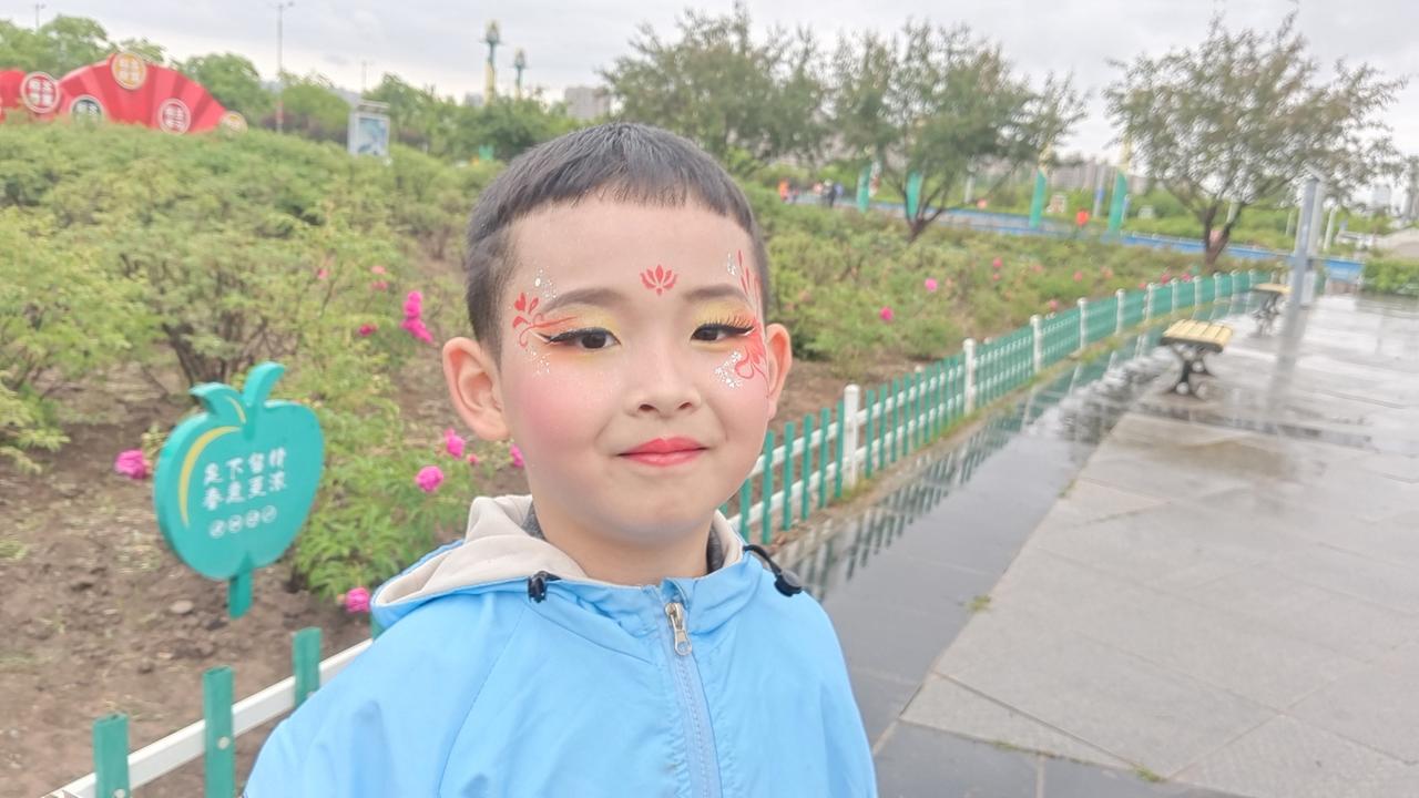 晒图笔记大赛 晒图笔记大赛 萌娃公园打卡，春日萌趣穿搭🌸👶🏻家人们，这次晒