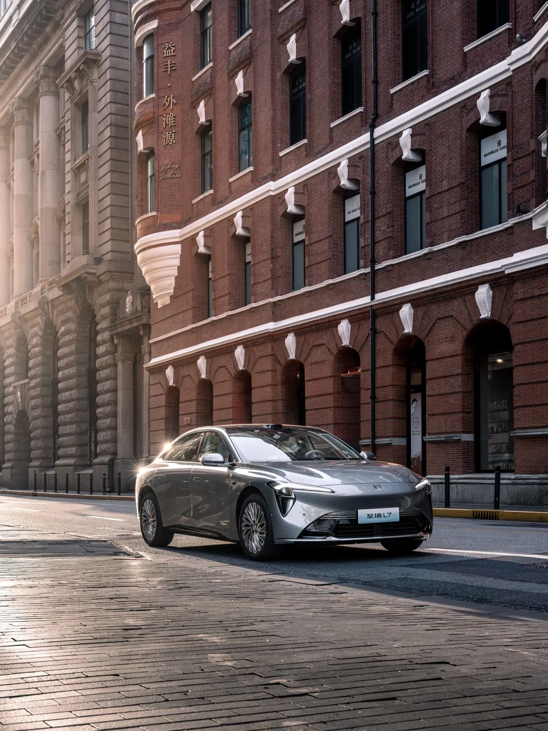 告别废片！多年总结的4个拍车大片的小技巧！