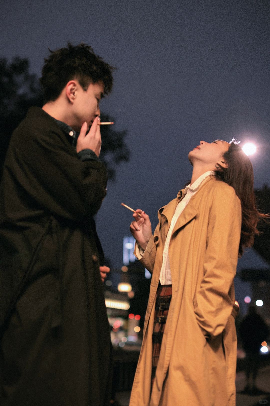 浪漫午夜 需要来根烟 ​🚬