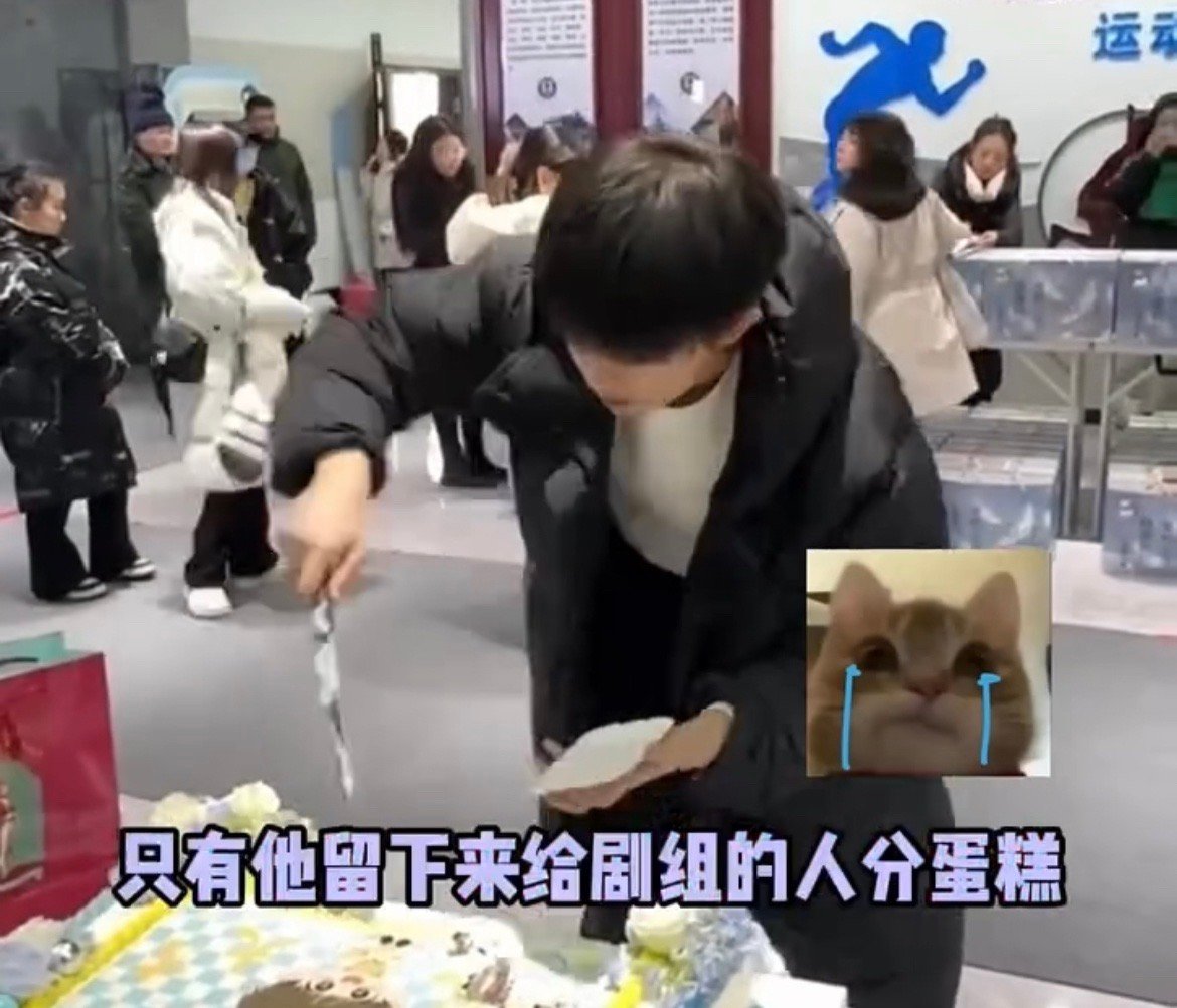 李明德 现在不是一个人 在纷扰的娱乐圈中，他如同一股清流，不随波逐流，坚持着自己