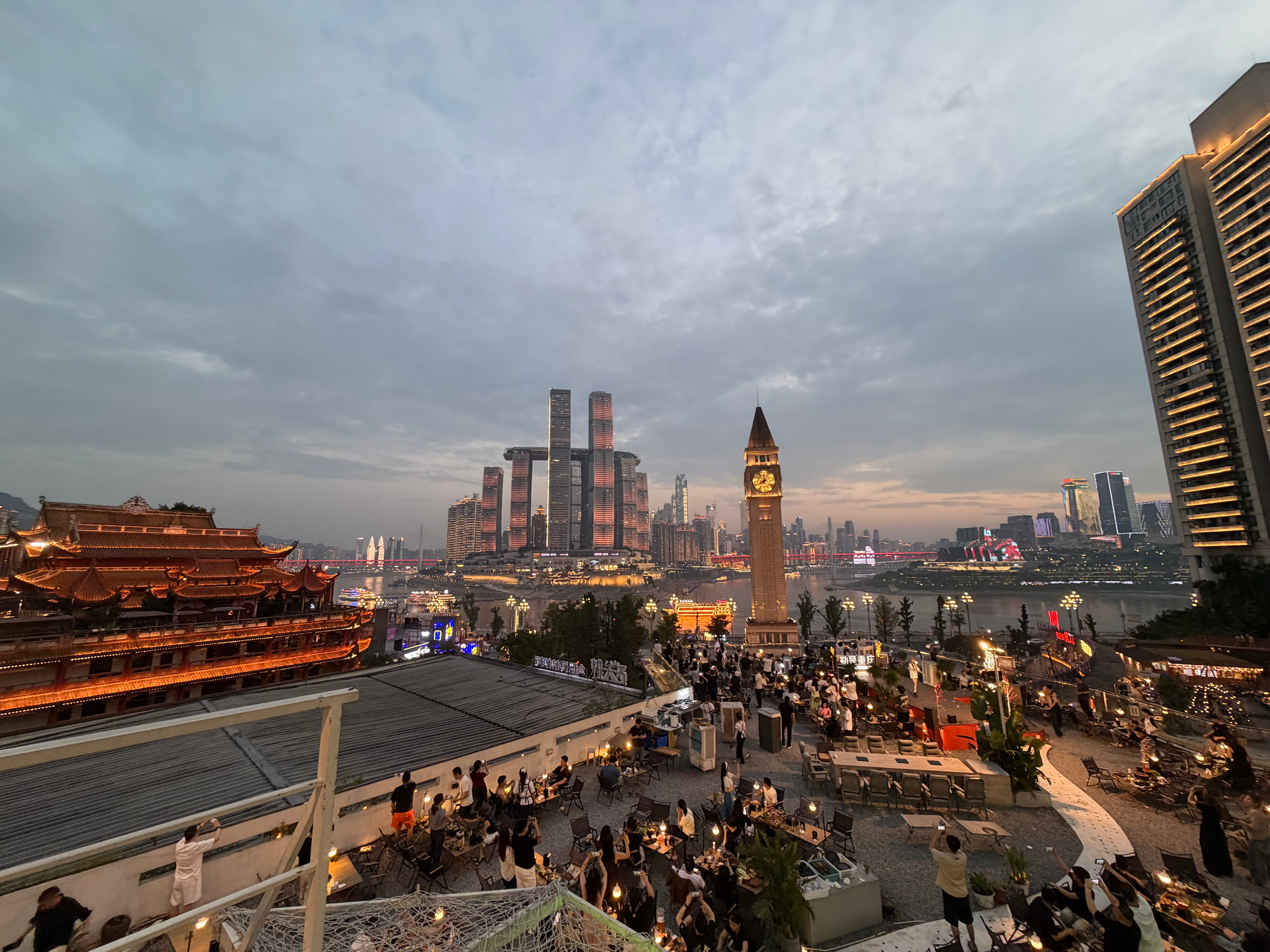 City 重庆·南滨路钟楼广场