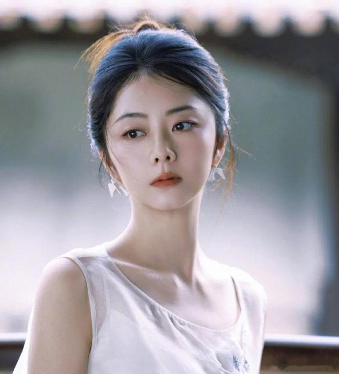 谭松韵代旭赤焰谭松韵代旭二搭赤焰严肃又有温度的题材，相信两位演员能完美诠释角色。