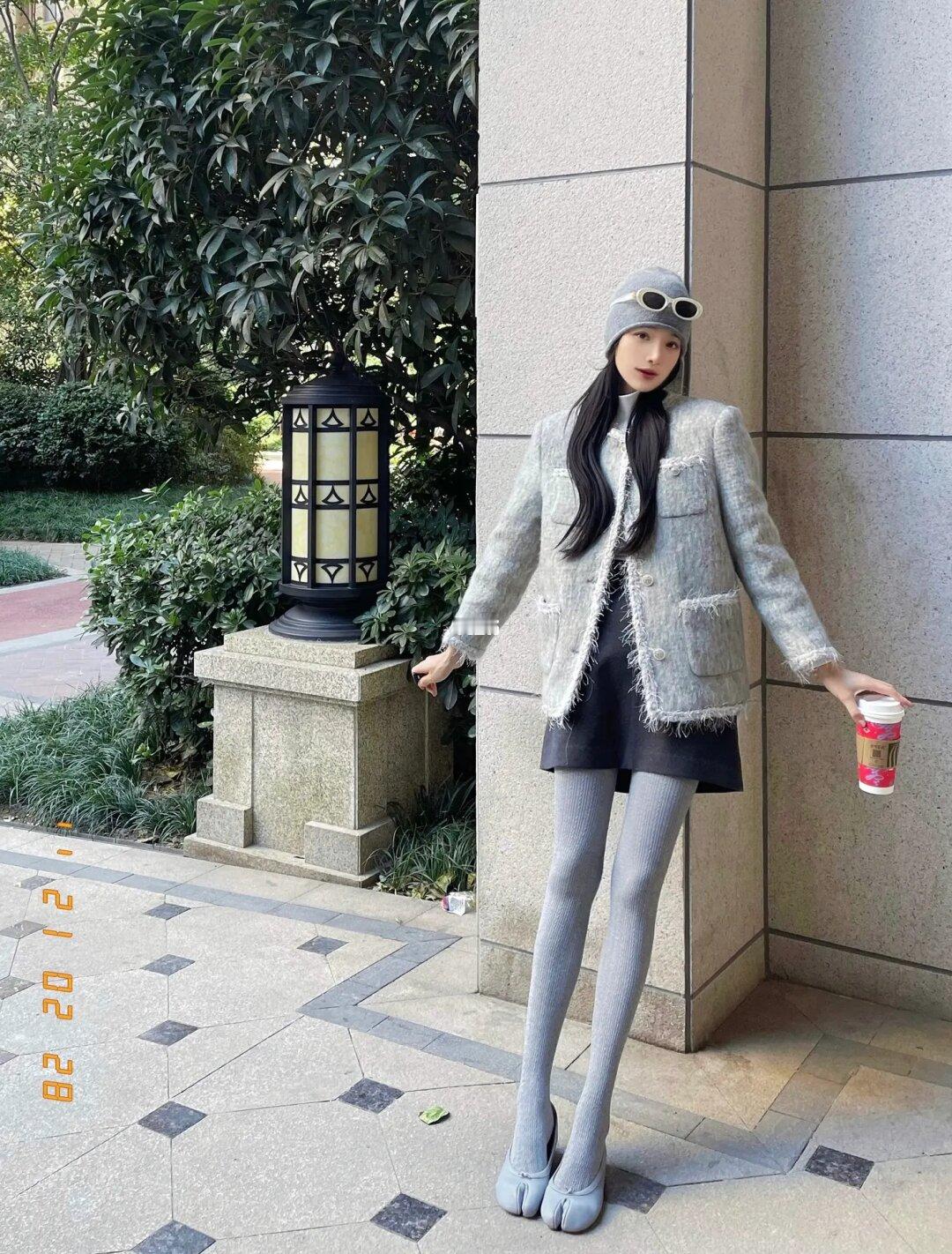 连裤袜➕小香棉服 腿也能又瘦又长～