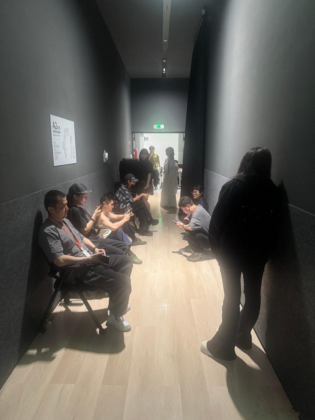对的，这两天在忙演出由于时间紧任务重所以过程没有过多展示。感谢每一位台前幕后并肩