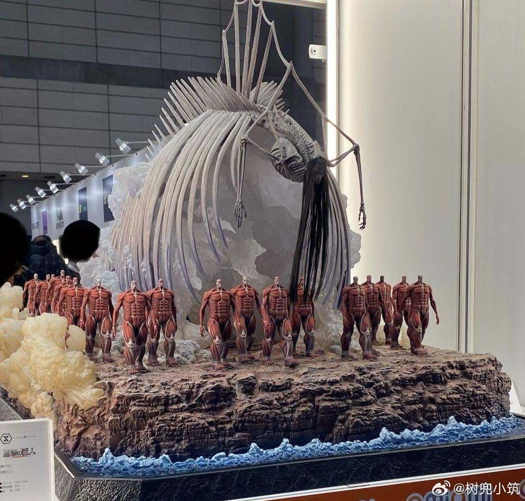 连巨人的脚部都完美再现！！！动漫点评团