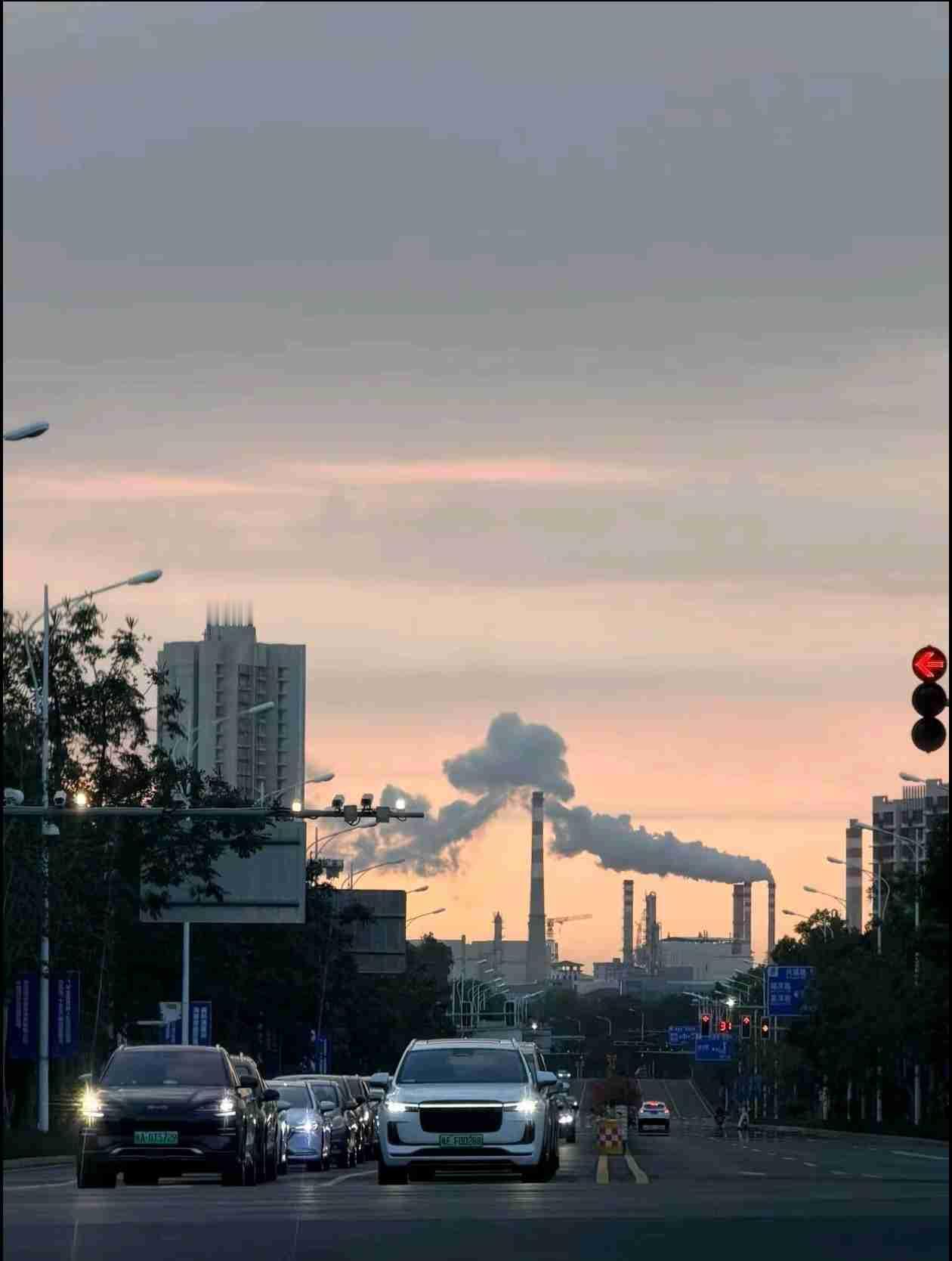 我的今日状态：😁轻松愉快
我这里的天气：☀️晴天


「今日天氣」


🧸|