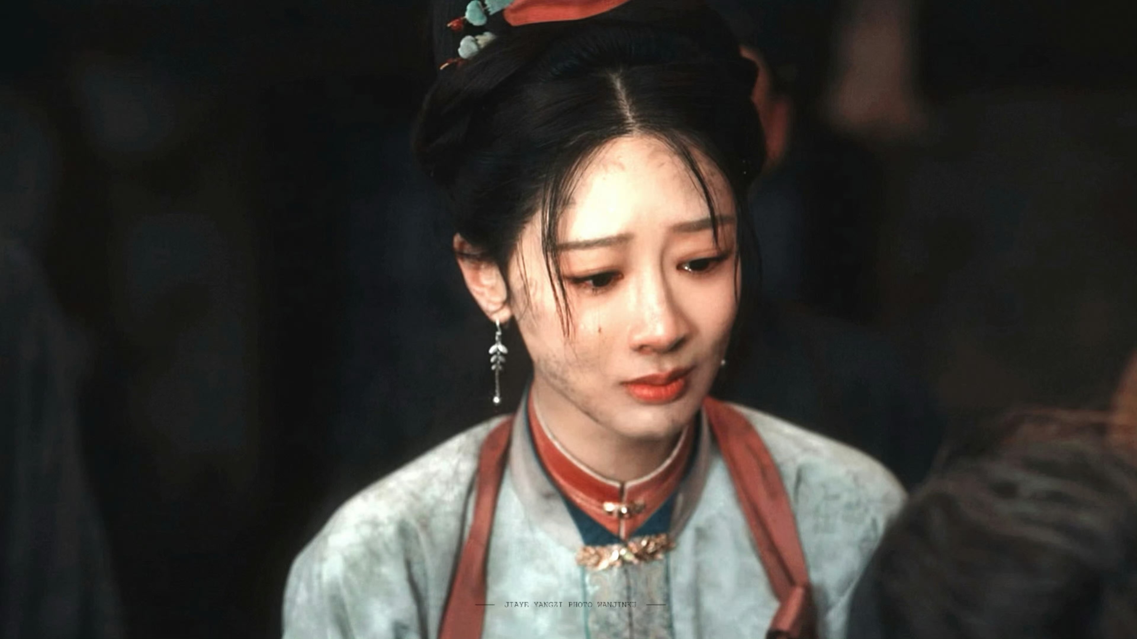 杨紫家业 杨紫李祯 我的脑袋是一个小小星球，每天只有你开着月亮列车巡游。 杨紫?