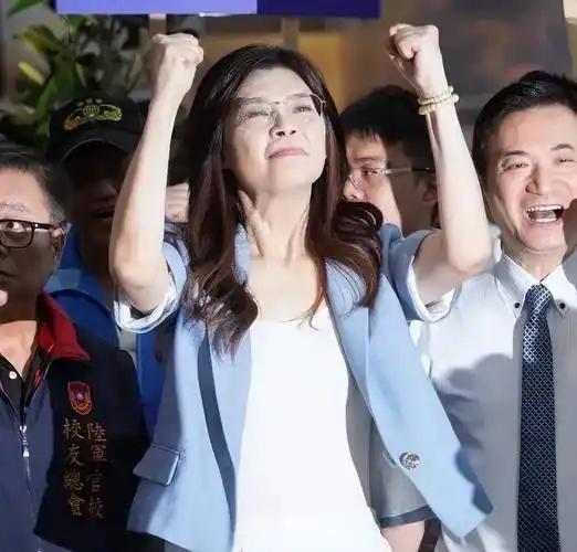 被称“脓包”后，郑丽文任命新大将，向大陆摊牌，蔡正元表态亮了

其实郑丽文刚接手