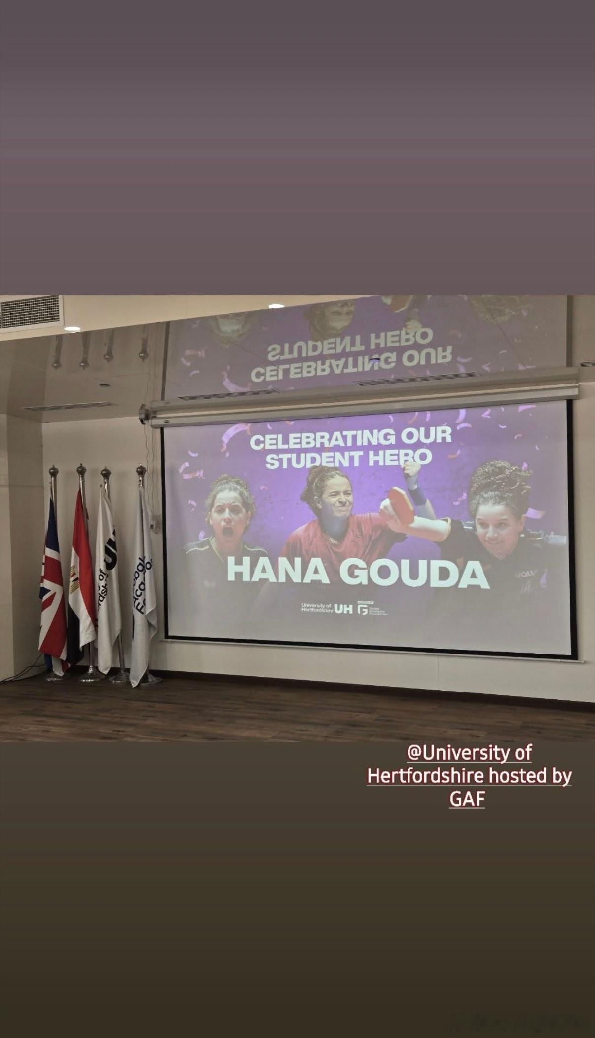 汉娜·高达所就读的大学：“致敬我们的学生英雄汉娜·高达表彰她在2026年国际乒联