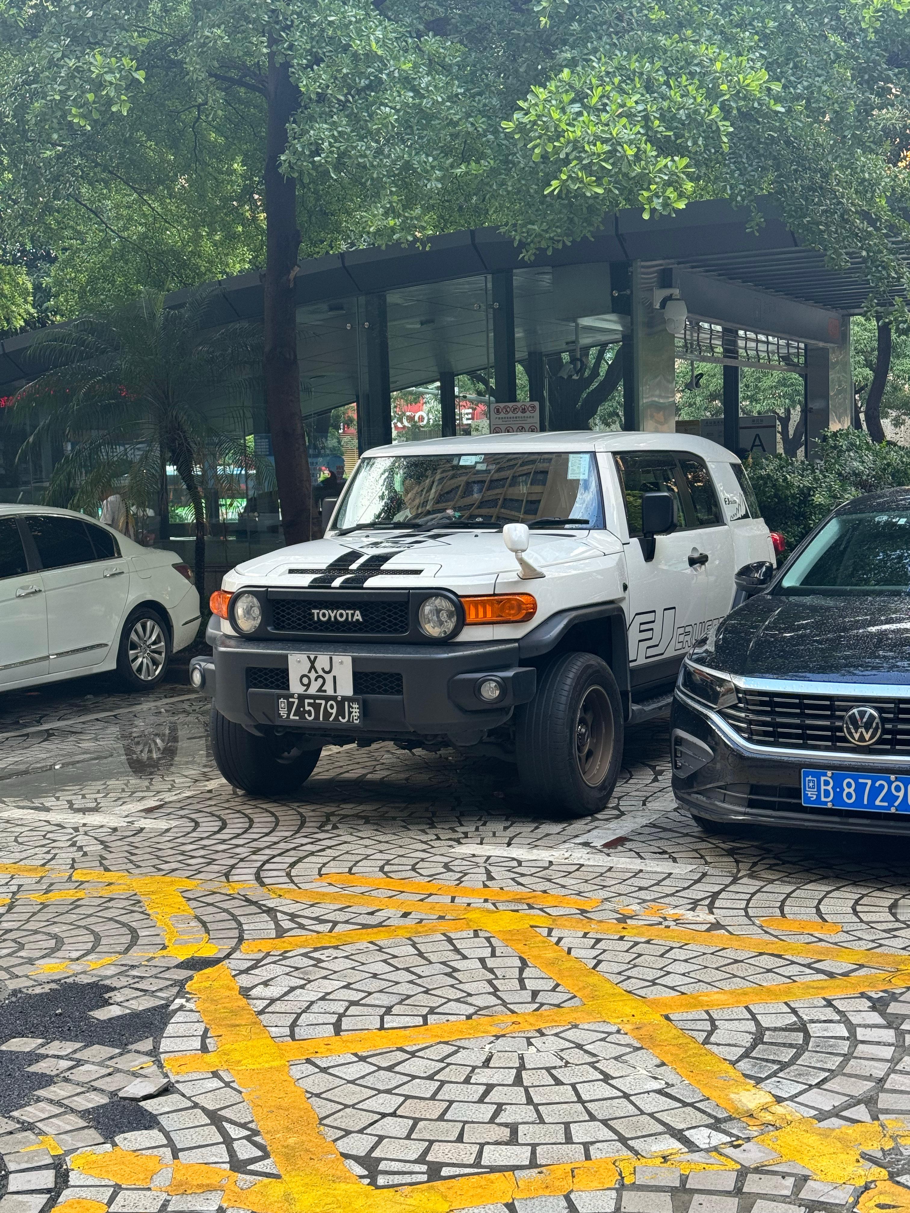 经典永不过时，这小圆灯太讨人喜欢了！  ​​​