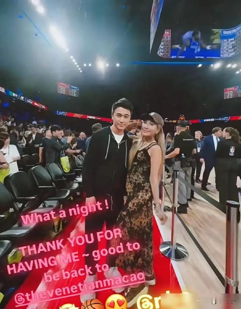 何超盈一个人看NBA，老公没跟着，评论区又开始了。
但往回翻翻，1月4日她刚发