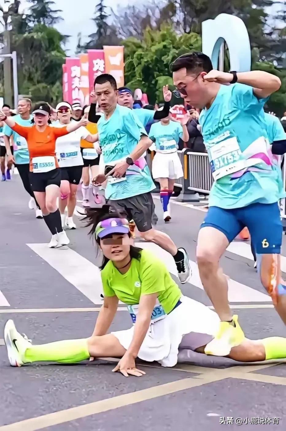 好好参赛为啥直接被全省封杀？
 
认真跑的人一路埋头赶路。
 
蹭热度的人半路故