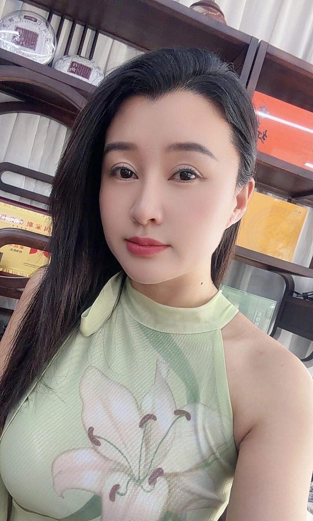 桃花眼就是这样有魅力。