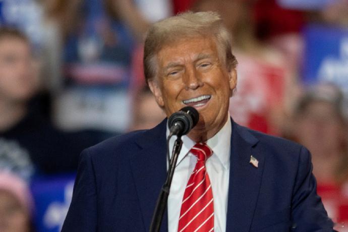 #特朗普第二任期将拥有更大权力# 特朗普胜选，拜登、哈里斯的态度异常平静表示将保