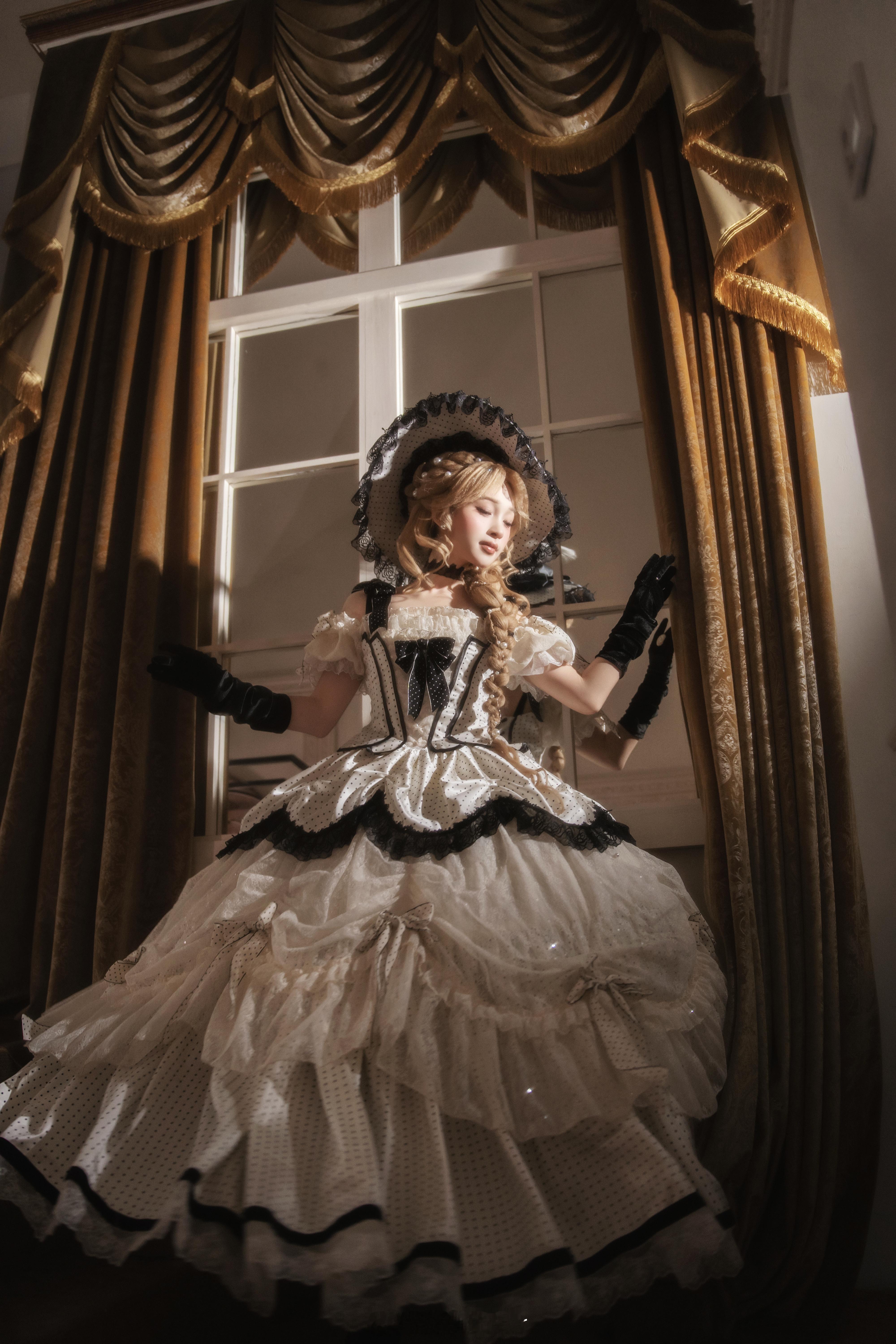 巴黎夜莺🥀🧚♀️粒加空👗hinanaqueenalolita摄影