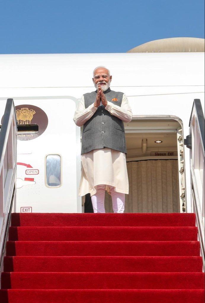 印度总理纳伦德拉·莫迪抵达以色列，受到以色列总理内塔尼亚胡及其夫人萨拉在本·古里