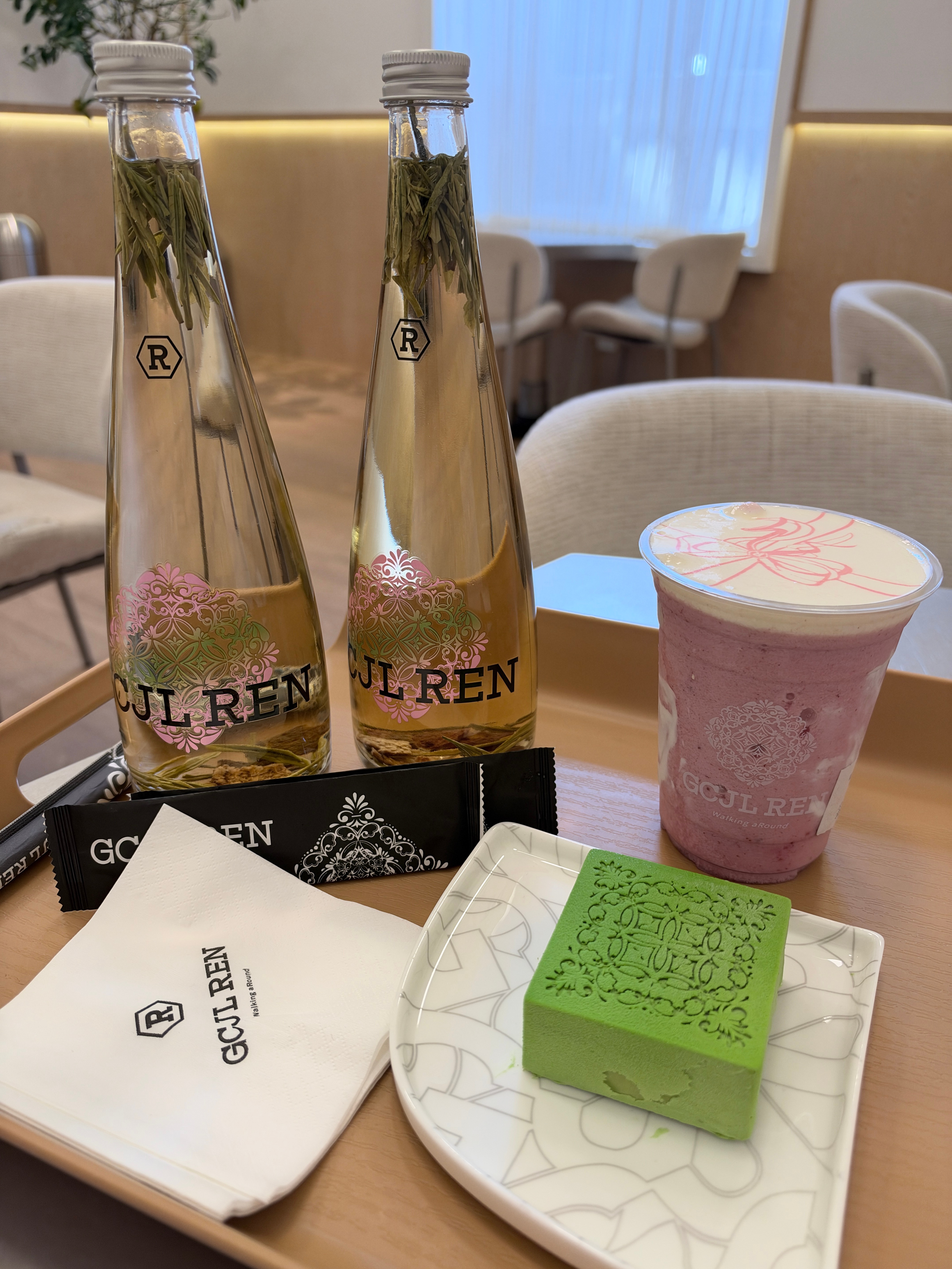 之前每次都是匆匆忙忙～这下终于有时间坐着好好感受了  ​​​