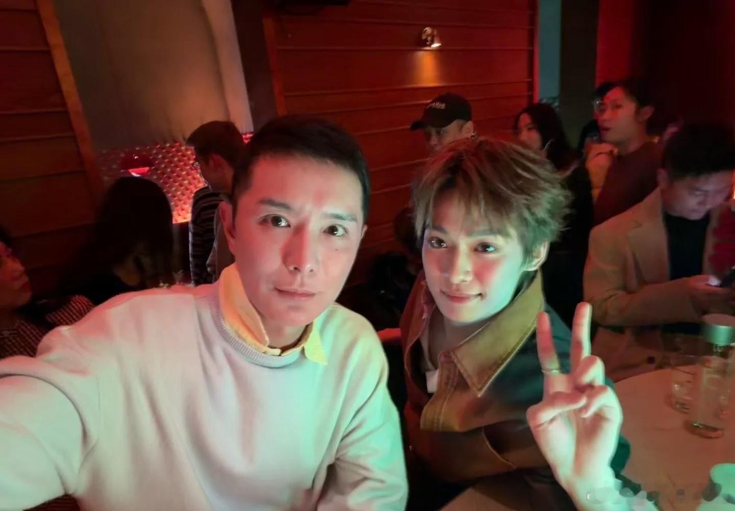 刘冲关注梓渝，越来越多人看到这个可比性又努力的的男孩了