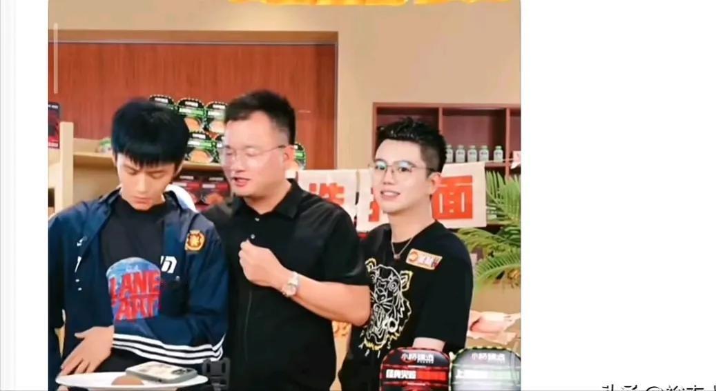 直播江湖的风云突变：辛巴与小杨哥的商业交锋与信任重建

在光怪陆离的直播电商界，