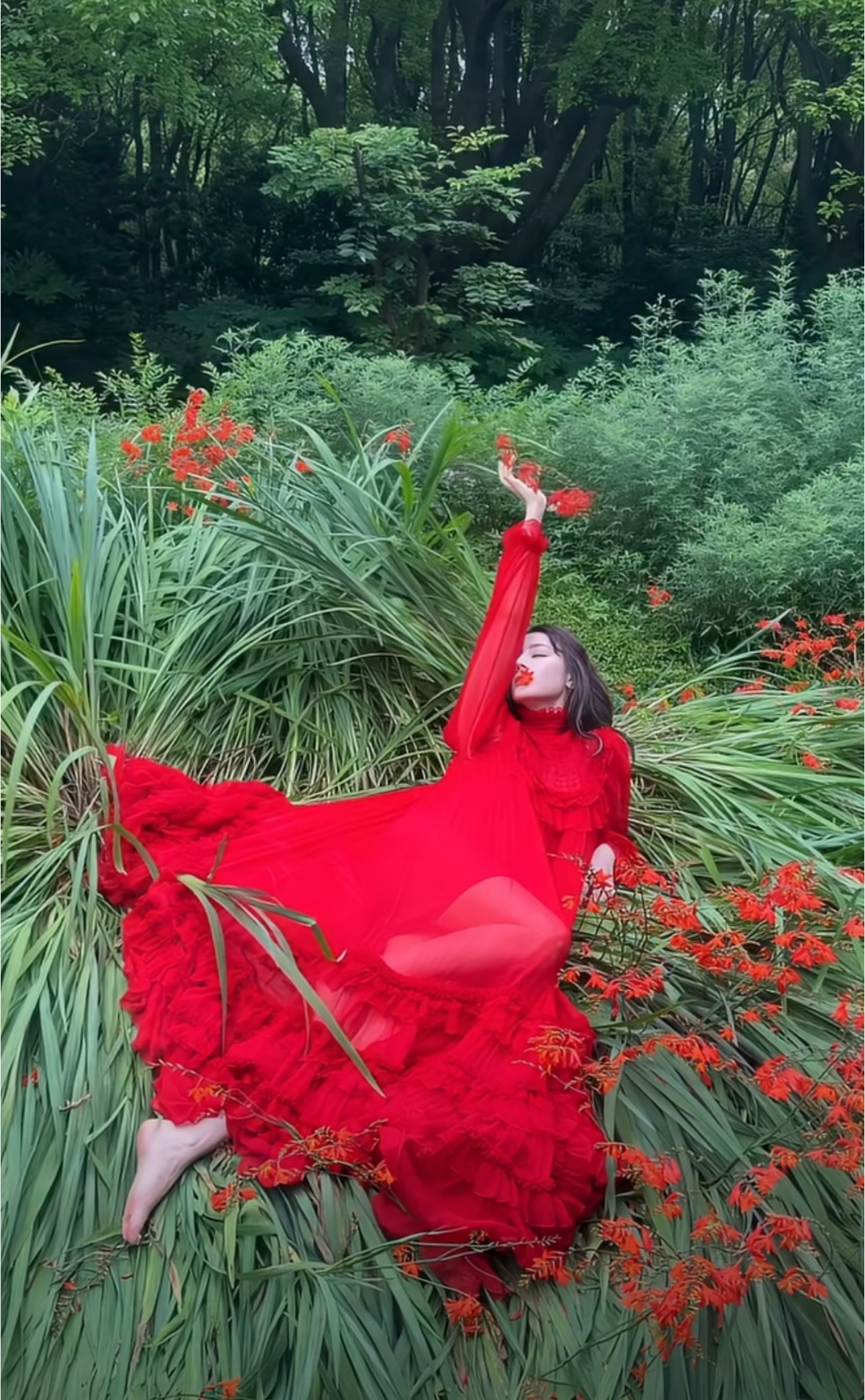 迪丽热巴造型师刘潇审美刘冲镜头下的热巴，真的诠释了什么叫“美得毫不费力”！生图直