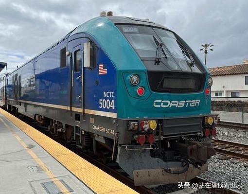 ‌Charger SC-44型内燃机车

该机车是德国西门子为北美市场设计的客运