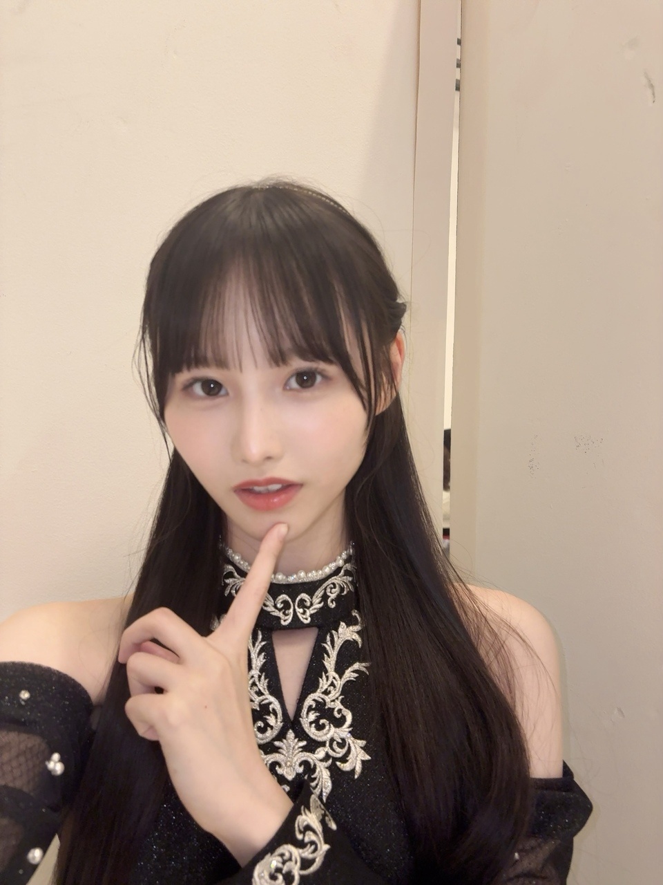 高井俐香「「きゃわわな黒ドレス衣装でお嬢様気分」担当(  . .)🎠♩♩♩福袋