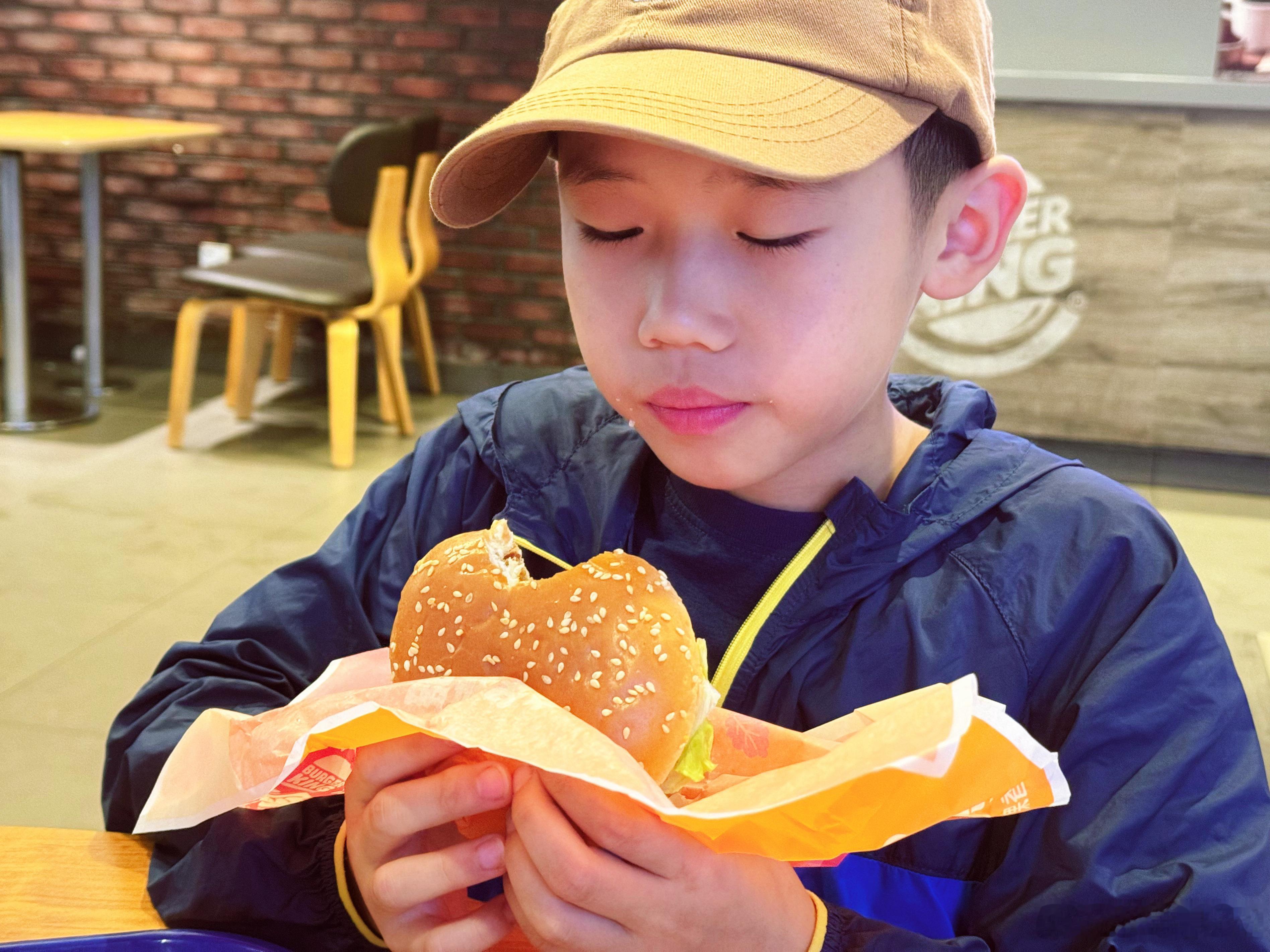 🍔  ｜ 𝔼𝕟𝕛𝕠𝕪  𝕃𝕚𝕗𝕖  𖠚ʕ·͡ˑ·ཻʔ 这个