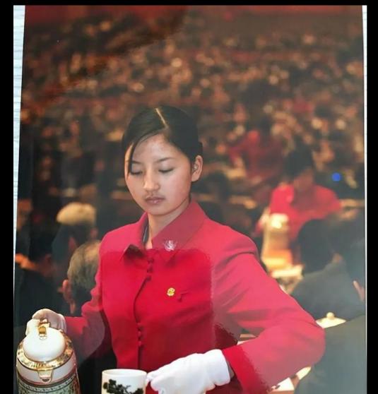人民大会堂招聘服务员有什么要求吗？很多不了解情况的人，或许会觉得怕是需要硕士或者