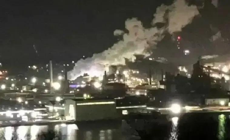 凌晨0点55分，北海道室兰市日本制铁室兰厂一座热风炉突然爆炸，巨响把睡梦中的居民