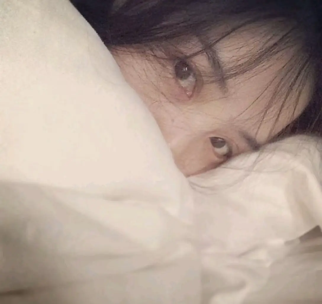 宋佳。