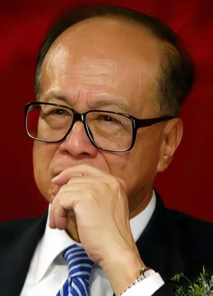 这两天李嘉诚心里应该不是滋味，全运会火炬在粤港澳大湾区传递，香港四大家族去了三家