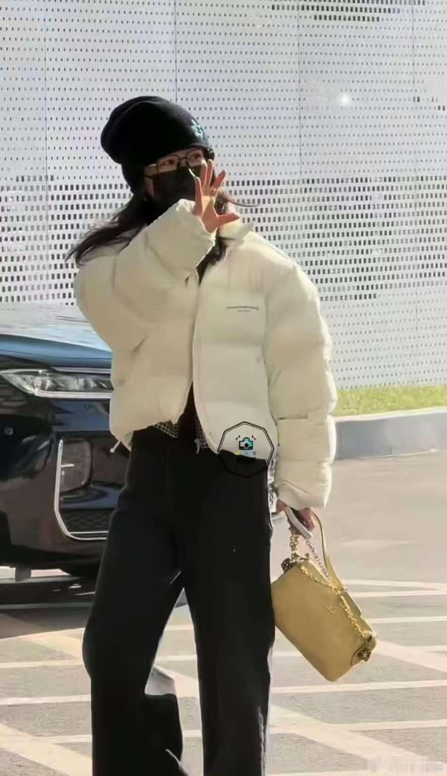 杨紫飞海口杨紫出发海口进组杨紫出发海口进组，哇哦，